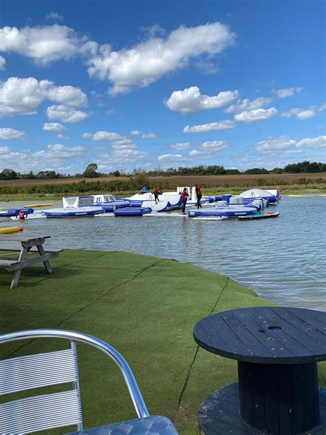 Mersea boating lake New family Fun Evening date added Join us for a chance to try all activities and have a fun afternoon/evening out with your family 5-9pm 殺 You can